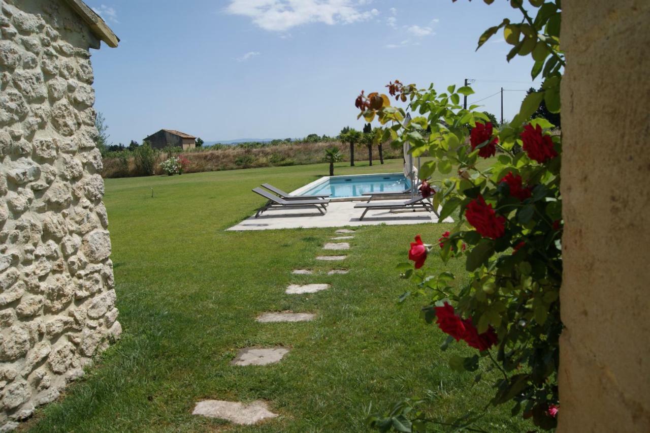 Gites Dans Mas En Pierres Robion en Luberon Exterior photo